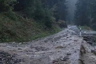 Le jeudi 26 septembre dernier, un lave torrentielle avait déjà provoqué la coupure de la route entre Van d'en Bas et Van d'en Haut